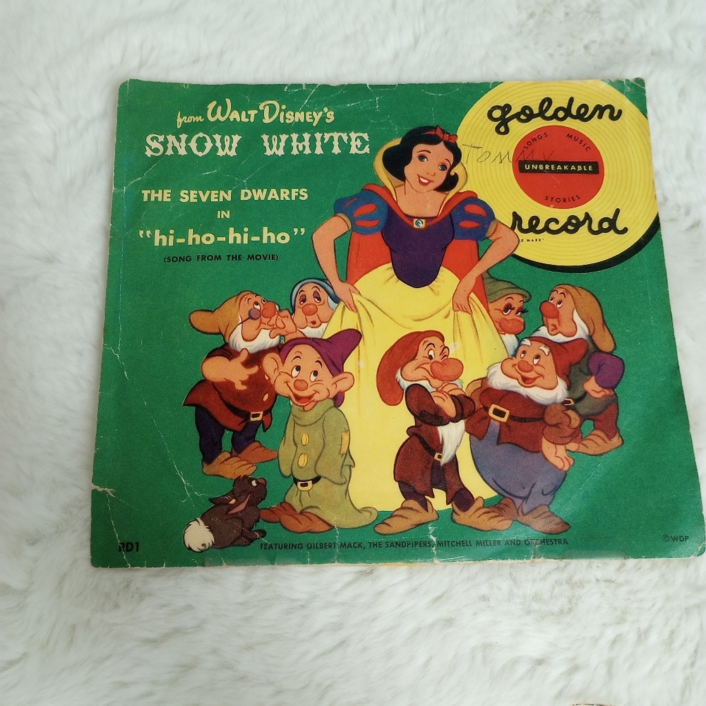 Vintage 1950 Snow White record